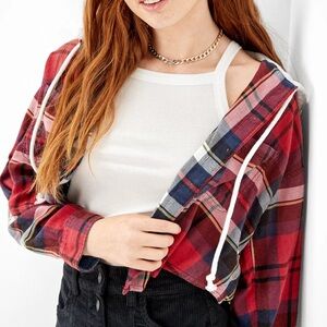 American Eagle Cozy Cabin Cropped Hoodie Flannel